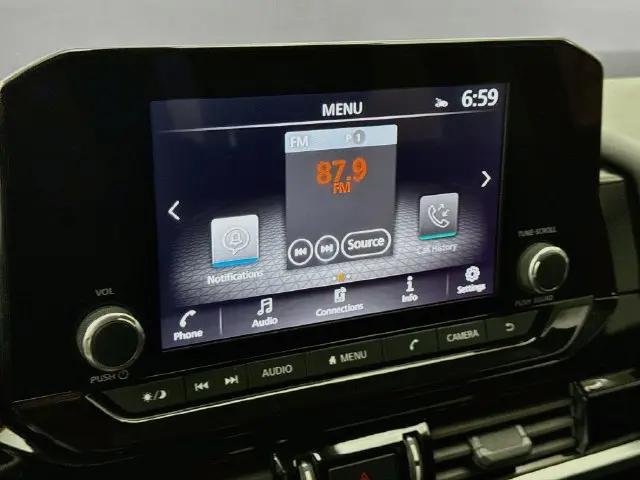 2025 Nissan Pathfinder SV 4WD
