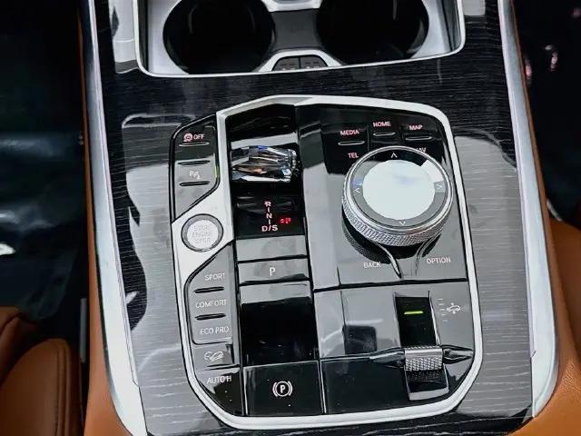 2026 BMW X7 M60i