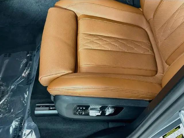 2026 BMW X7 M60i