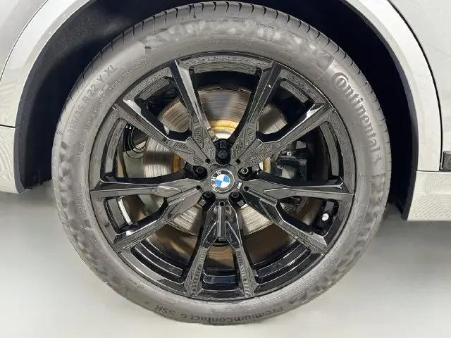 2026 BMW X7 M60i