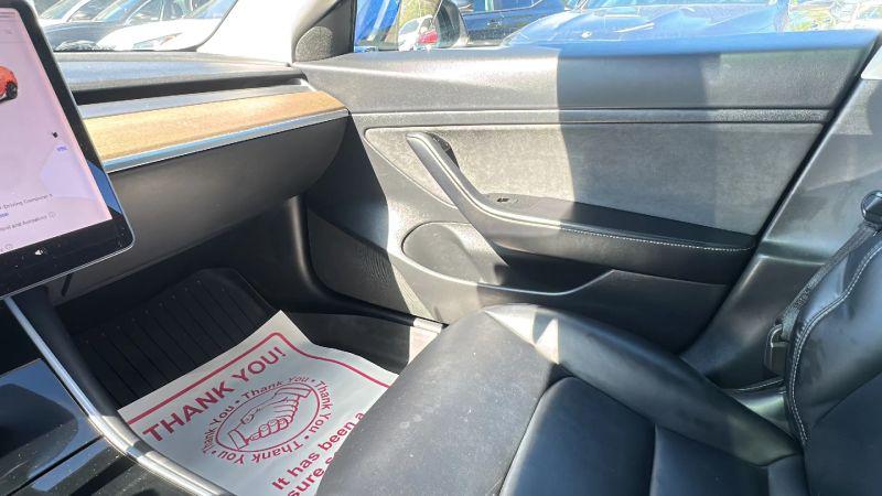 2020 Tesla Model 3 Standard Range Rear-Wheel Drive