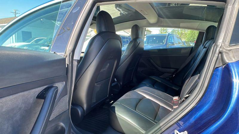 2020 Tesla Model 3 Standard Range Rear-Wheel Drive