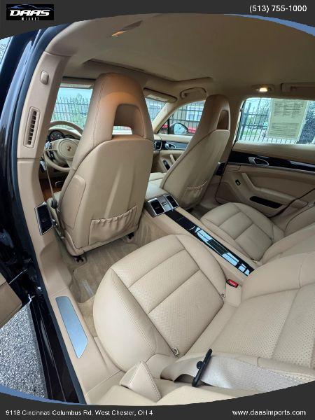 2013 Porsche Panamera 4