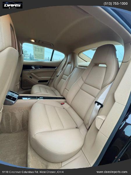 2013 Porsche Panamera 4
