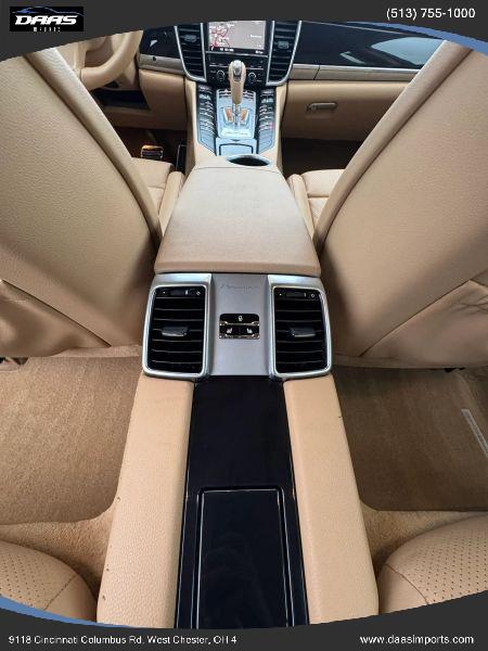 2013 Porsche Panamera 4