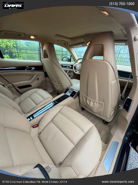 2013 Porsche Panamera 4