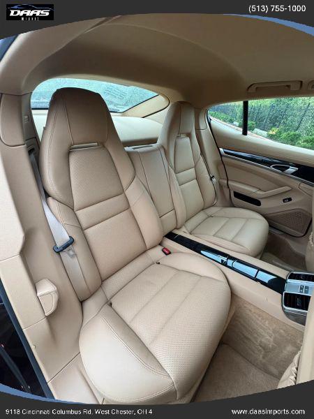 2013 Porsche Panamera 4