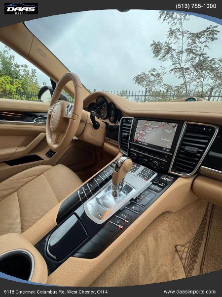 2013 Porsche Panamera 4