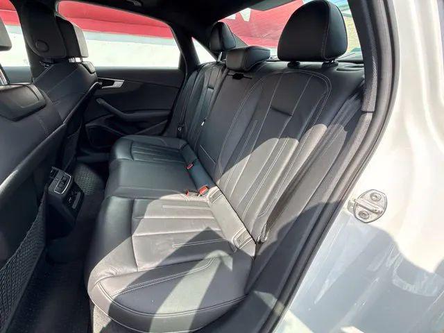 2024 Audi A4 Premium Plus 45 TFSI S line quattro S tronic