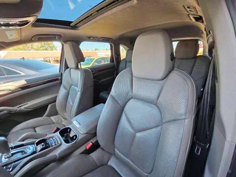 2012 Porsche Cayenne Base