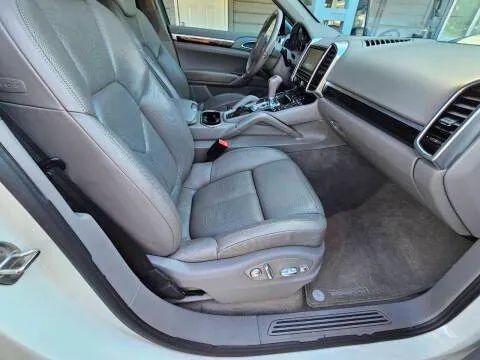 2012 Porsche Cayenne Base