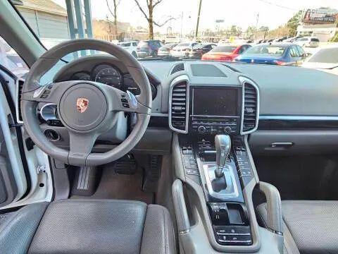 2012 Porsche Cayenne Base