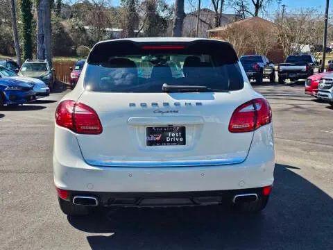 2012 Porsche Cayenne Base