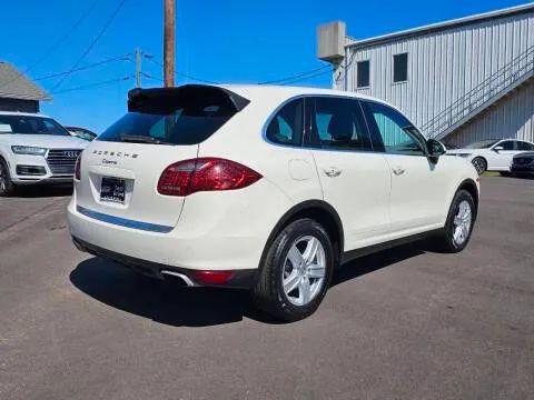 2012 Porsche Cayenne Base