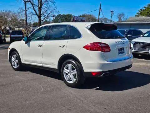 2012 Porsche Cayenne Base