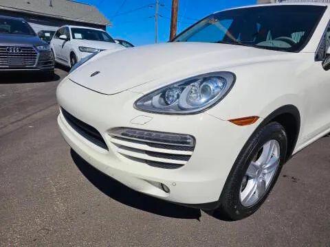 2012 Porsche Cayenne Base