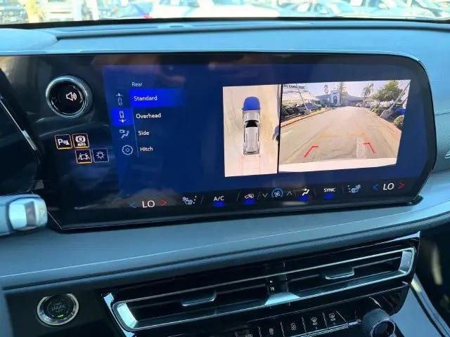 2027 Chevrolet Traverse AWD LT