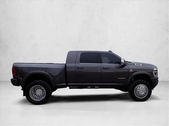2025 Ram 3500 LimitedLimited Longhorn Mega Cab 4x4 64 Box