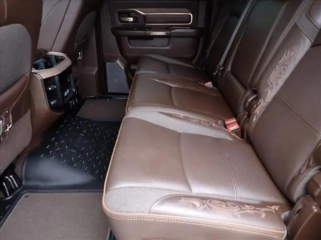 2025 Ram 3500 LimitedLimited Longhorn Mega Cab 4x4 64 Box