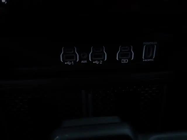2025 Ram 3500 LimitedLimited Longhorn Mega Cab 4x4 64 Box