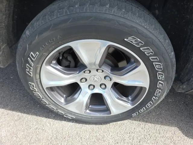 2020 Ram 1500 Laramie Crew Cab 4x4 57 Box