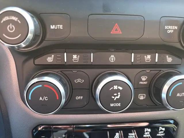 2020 Ram 1500 Laramie Crew Cab 4x4 57 Box