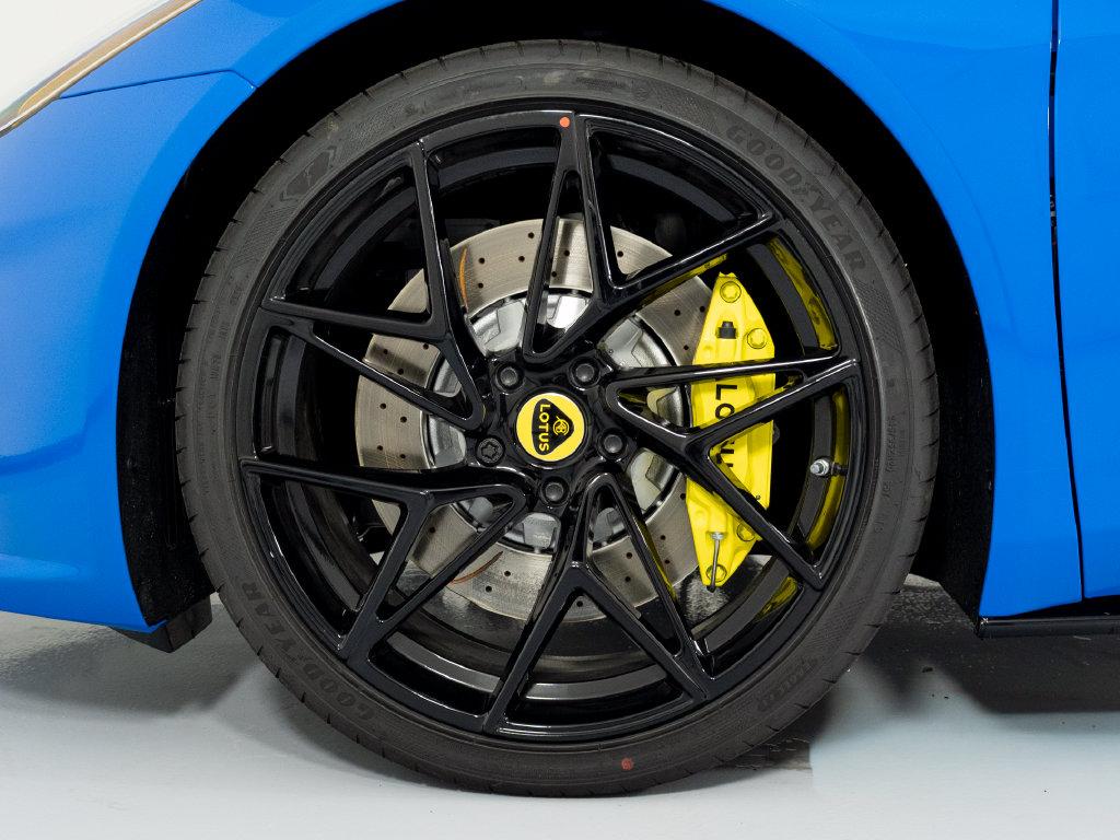 2027 Lotus Emira Turbo SE - Photo 15