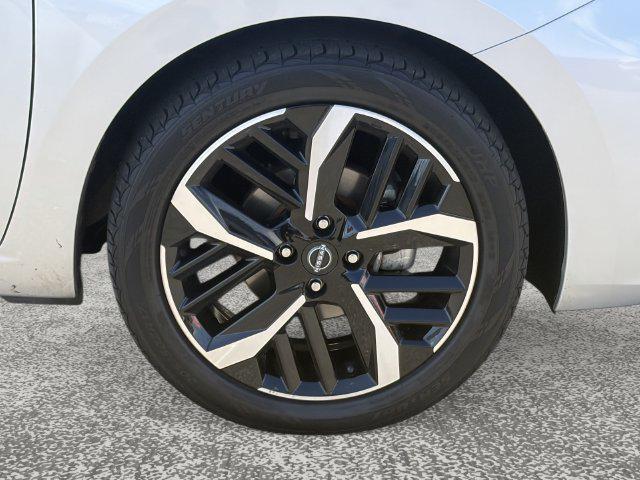 2024 Nissan Versa 1.6 SR