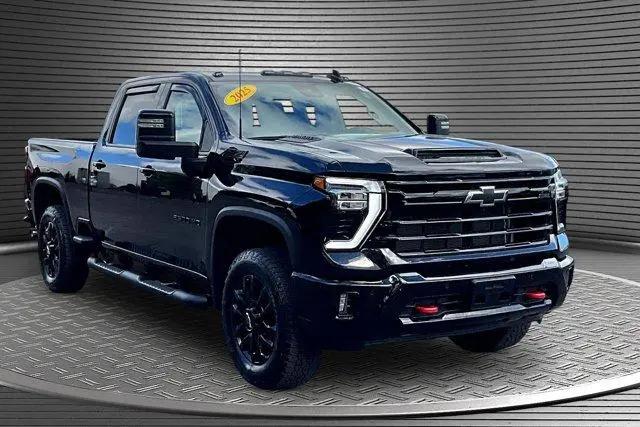 2025 Chevrolet Silverado 2500HD 4WD Crew Cab Standard Bed LTZ for sale in Raynham, MA