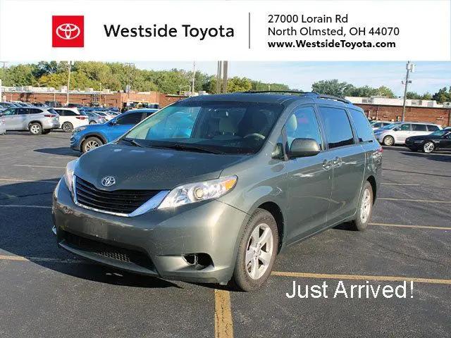 2014 Toyota Sienna LE V6 8 Passenger for sale in North Olmsted, OH