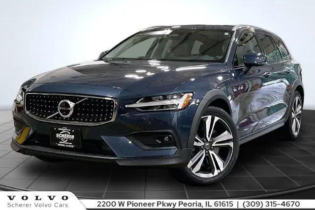 2023 Volvo V60 Cross Country B5 Plus for sale in Peoria, IL