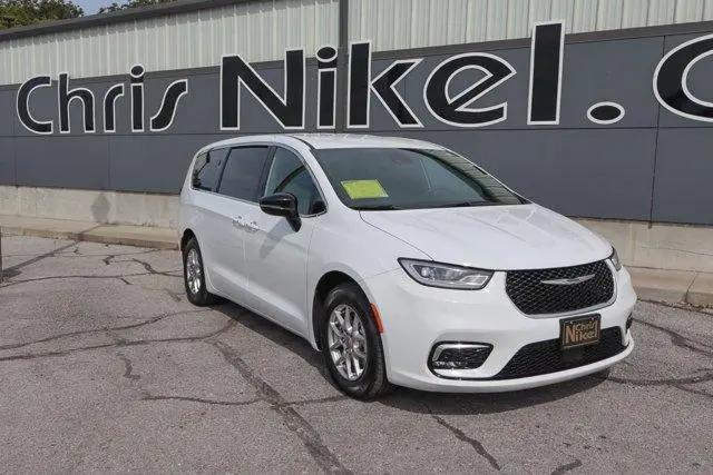 2025 Chrysler Pacifica Select for sale in Broken Arrow, OK