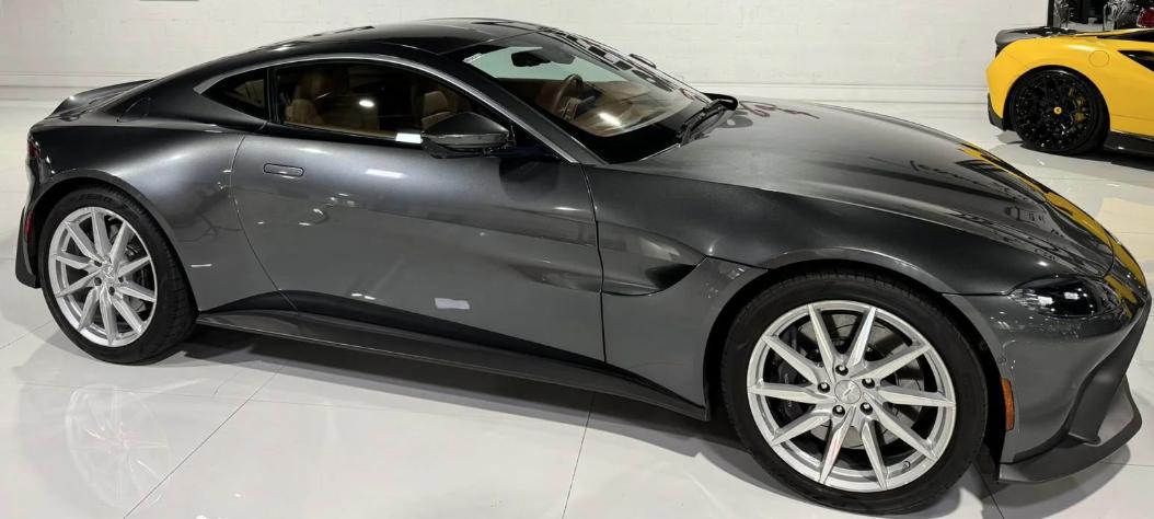 /2020 Aston-Martin Vantage