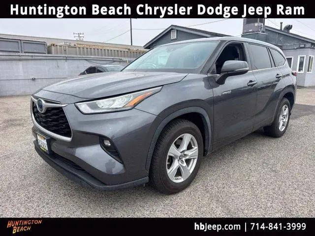 2020 Toyota Highlander Hybrid LE for sale in Huntington Beach, CA