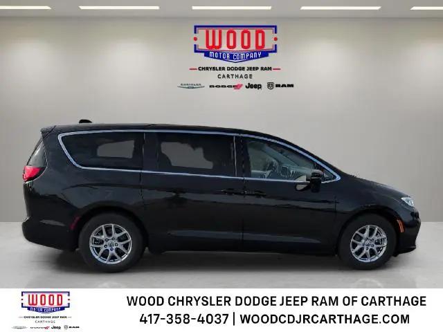 2023 Chrysler Pacifica Touring L for sale in Carthage, MO