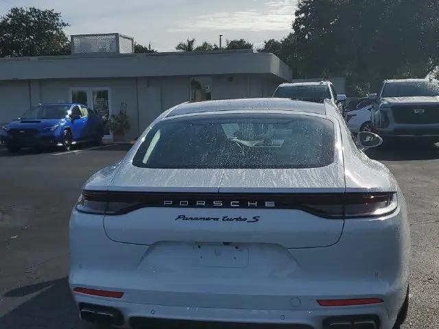 2023 Porsche Panamera Turbo S Executive