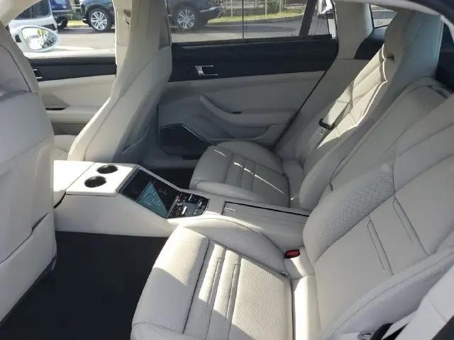 2023 Porsche Panamera Turbo S Executive