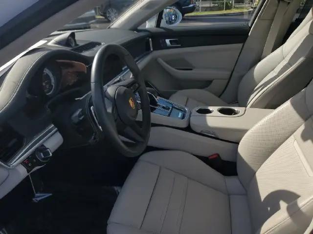 2023 Porsche Panamera Turbo S Executive