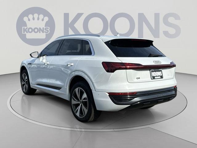 2024 Audi e-tron Premium Plus quattro