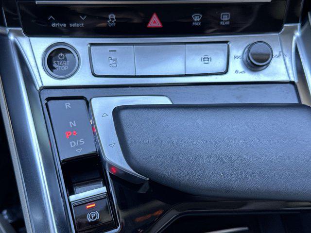 2024 Audi e-tron Premium Plus quattro
