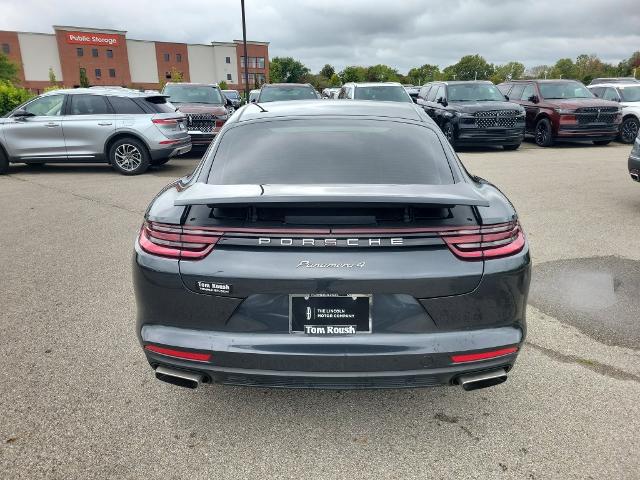 2019 Porsche Panamera Base