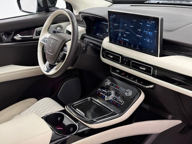2023 Lincoln Nautilus Black Label
