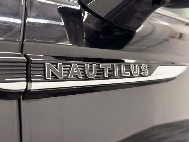 2023 Lincoln Nautilus Black Label