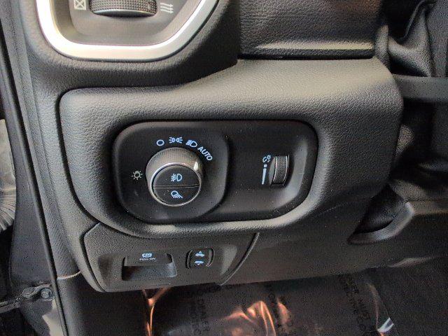 2021 Ram 1500 Big Horn Crew Cab 4x4 57 Box