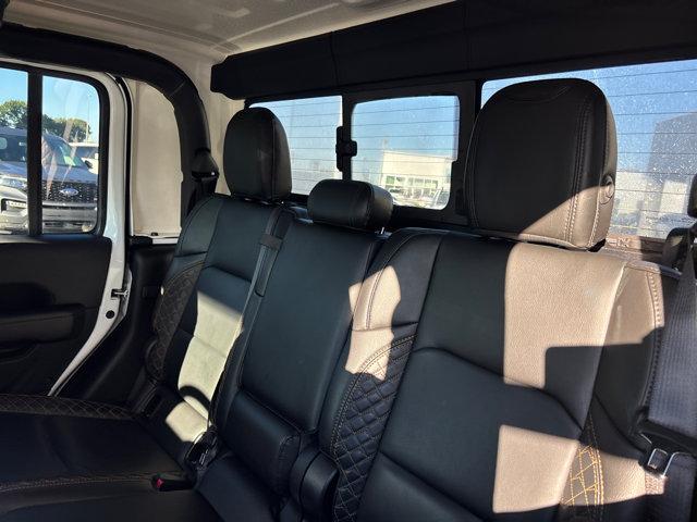 2022 Jeep Gladiator Overland