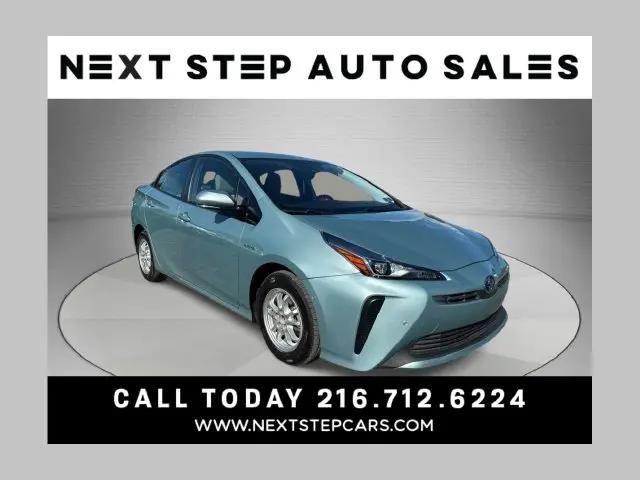 2020 Toyota Prius LE for sale in Kirtland, OH