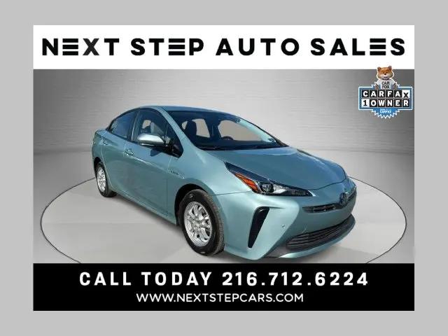 2020 Toyota Prius LE for sale in Kirtland, OH