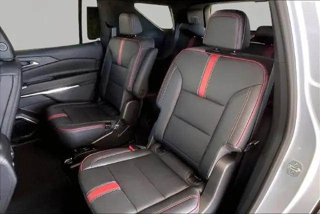 2027 Chevrolet Traverse FWD RS