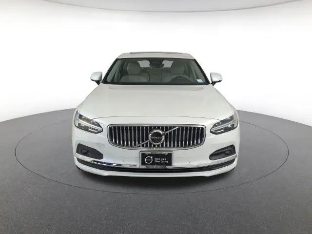 2023 Volvo S90 B6 Plus