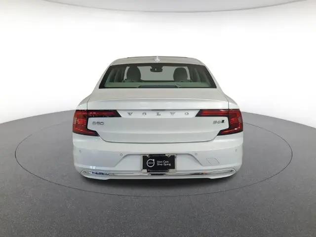 2023 Volvo S90 B6 Plus